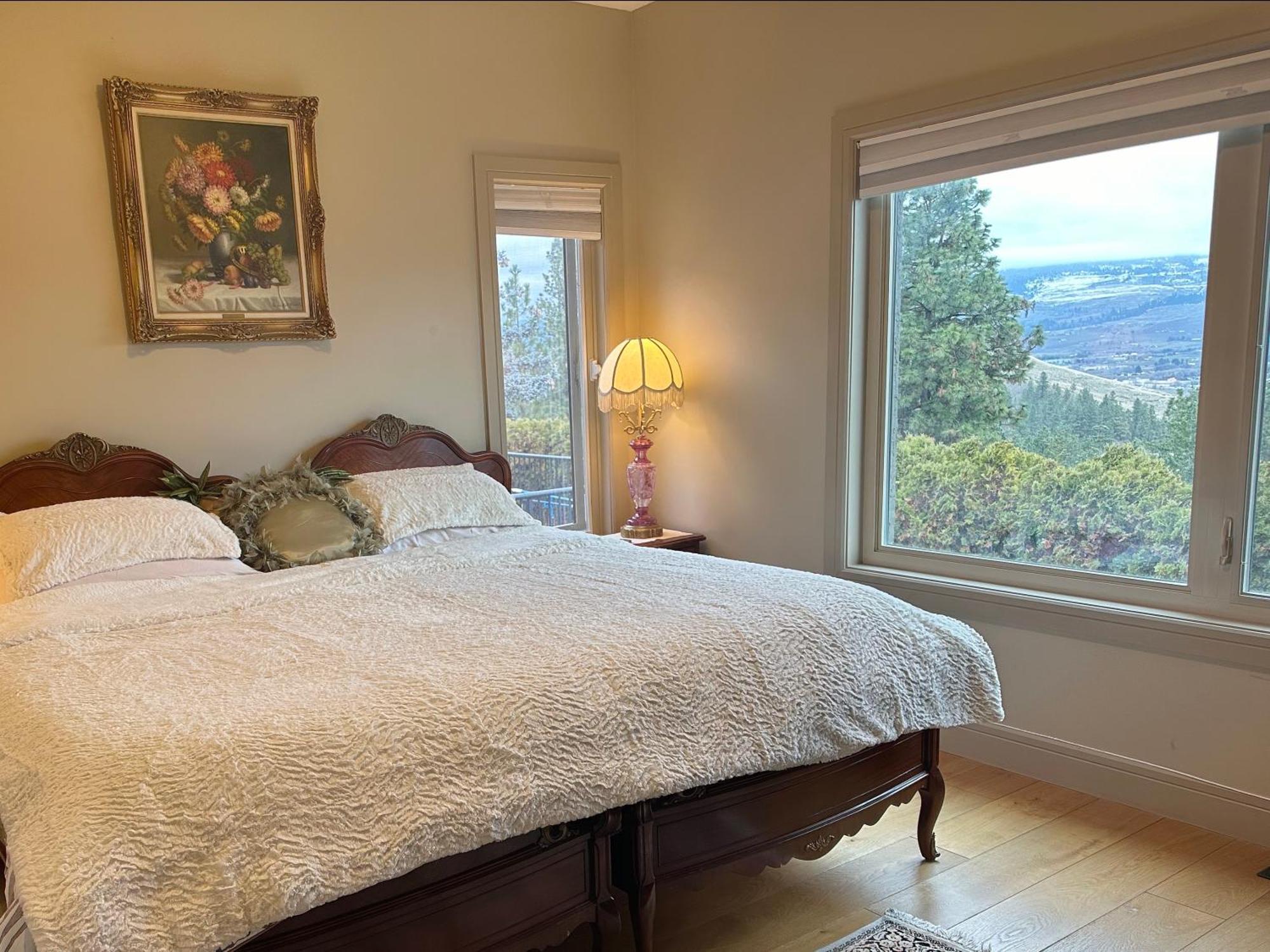 Under The Tree - Bed & Breakfast Kelowna Eksteriør billede